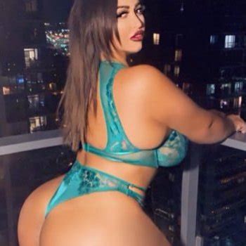 Miss Diamond Doll Babe Page Watch This Adult Model On FreeOnes