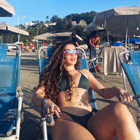 Hot Sexy Manuela Perez Bikini Pics