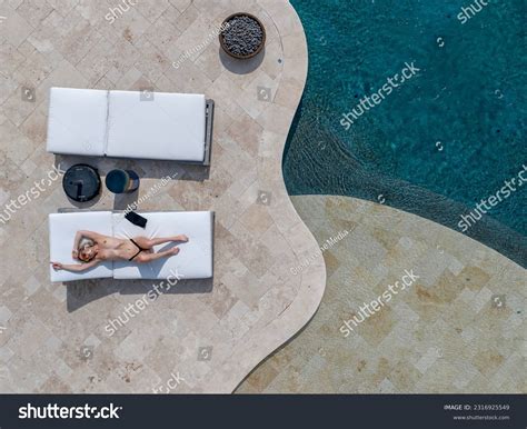 Gorgeous Nude Blonde Model Enjoys Day Stock Photo Shutterstock