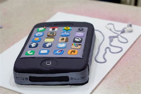 Iphone Cake Cakeoutsidethebox Mens Birthday Party Man Birthday