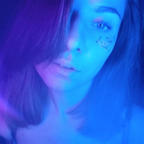 Your Rockstar Cam Model Free Live Sex Show Chat Stripchat