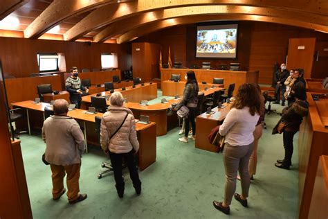 Fotos Fotos Jornada De Puertas Abiertas En Las Cortes De Aragón Con