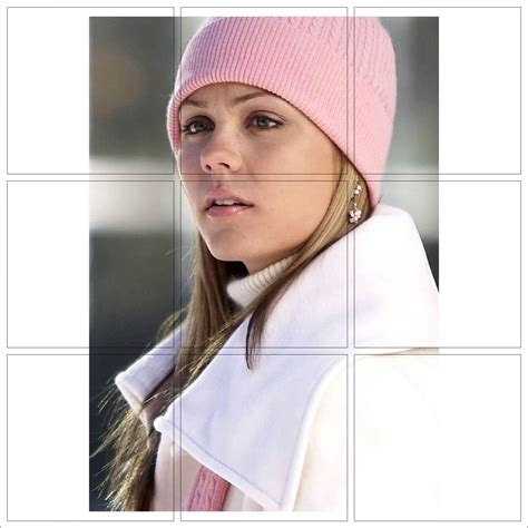 Laura Vandervoort - Hot Sexy Photo Print - Buy 1, Get 2 FREE - Choice