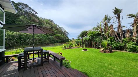 Hot Water Beach Escape Accommodation In The Coromandel New Zealand