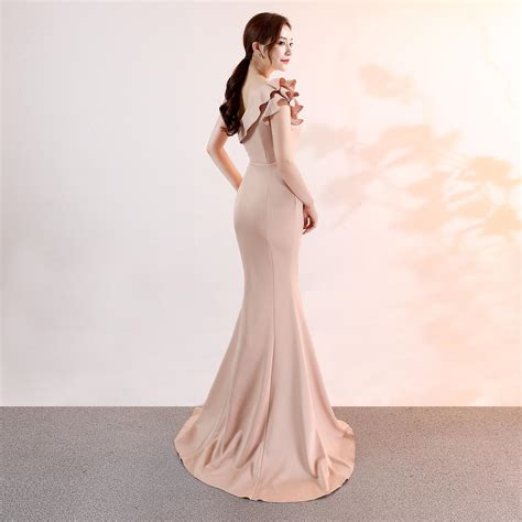 V Y D H I Dc Nude Thanh An Dress