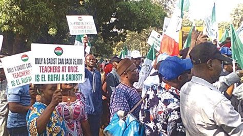 Civil Servants Crowd ATMs After FG Payment Of New Minimum Wage Arrears