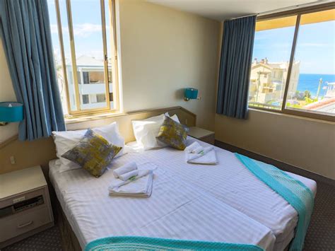 Newcastle Beach Hotel | NSW Holidays & Accommodation, Things to Do ...