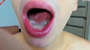 Su Sexo Oral Termina Con Un Orgasmo XVIDEOS