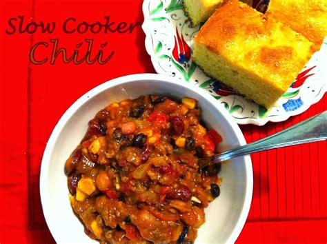 Food Swoon: Slow Cooker Chili & Corn Bread