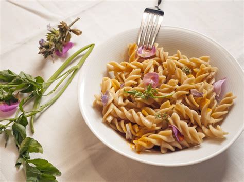 Cucinare Con Erbe Fiori E Bacche Dellappennino I Quaderni Del Loggione Damster Damster Quaderni Del Loggione Cultura Enogastronomica 3