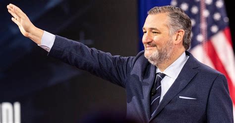 Don Trump Jr Calls Dad Donald Hot In Sydney Sweeney Comparison Post