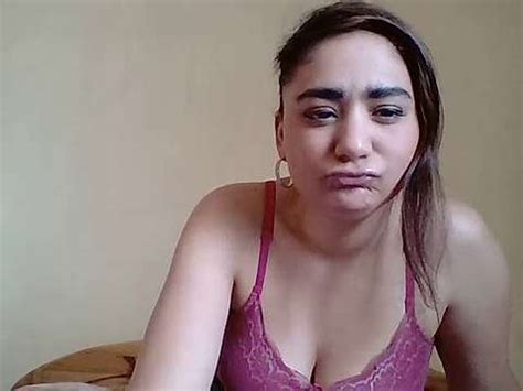 Dyta Naked Stripping On Cam For Live Sex Video Chat SexyPussy