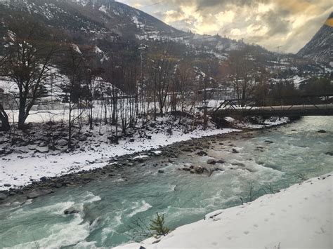 Syndal station parking cuts could disrupt your morning train ride 3