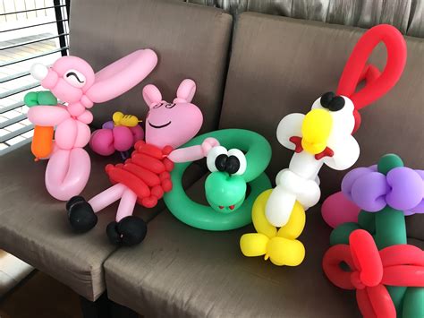 Balloon Sculptures That Balloons