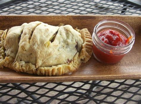 The Pasty From The Upper Peninsula Recipe Just A Pinch Recipes