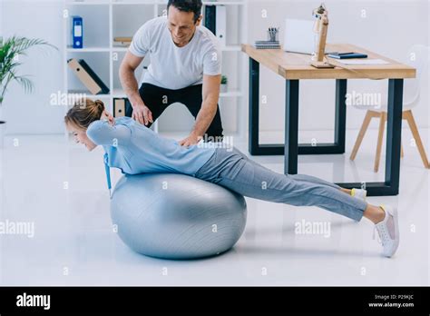 Hyperextension Hi Res Stock Photography And Images Alamy
