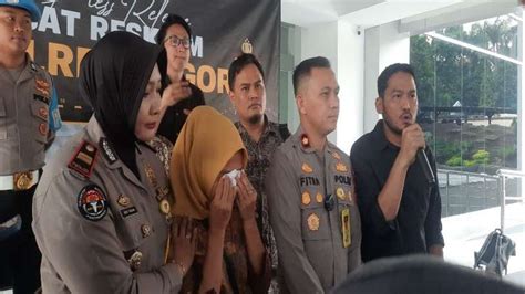 Foto Kasus Bayi Tertukar Di Rs Sentosa Bogor Polisi Selidiki Unsur