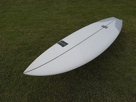 木曜日 腹胸 Bender STEP モデルお客様インプレ サーフボードクオリティーハードコア Quality Hardcore Distributions