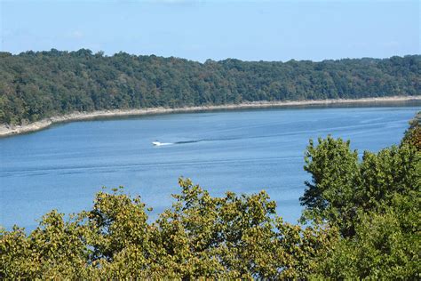 Lake Cumberland ,ky Photograph by Robert Davis