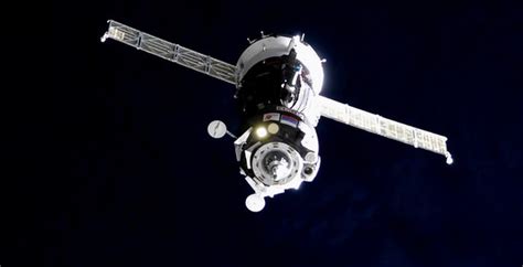 Стыковка «Союз МС-05» с МКС | Пикабу