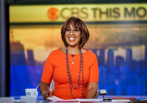 The Internet and Oprah Debate Gayle King's Necklaces