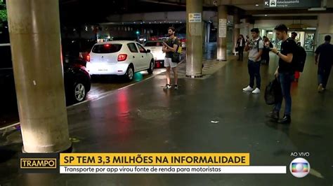 Motoristas De Aplicativo Protestam Em Garagem Da Uber Por Adesivo Que