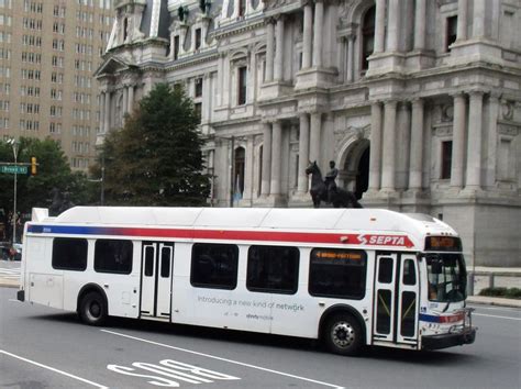 Septa New Flyer De41lfr At City Hall In Phila 2017 New Flyer Bus