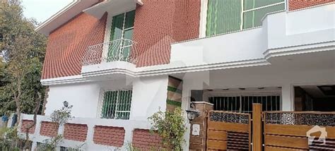 12 Marla House Double Storey House For Sale Old Officers Colony Block