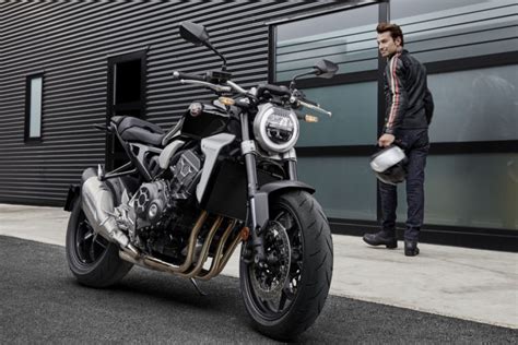 Honda CB1000R La Naked Sportiva Con Un Design Accattivante