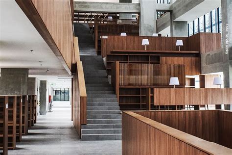 Melihat Perpustakaan Jakarta Di TIM Yang Baru Diresmikan Modern Dan