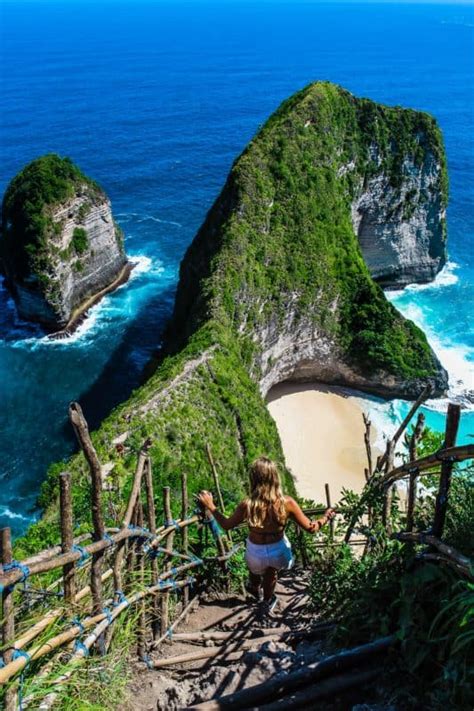 nusa penida pulau kecil  menarik  tenggara bali