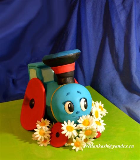 Паровозик из ромашково из мастики - Zefirka.club фото и картинки
