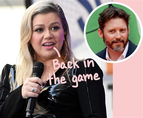 Kelly Clarkson Is Apparently Open To Dating Again Following Divorce