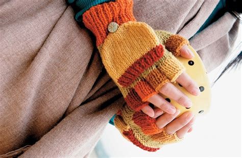 Fingerless Gloves Knitting Pattern | A Knitting Blog