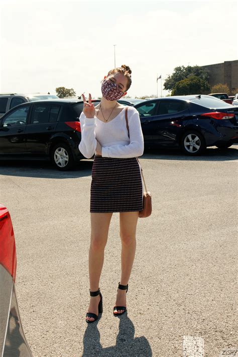 Sexy Babe Myra Glasford Flashes Her Ass And Tits Before Stripping In A Car CoedCherry