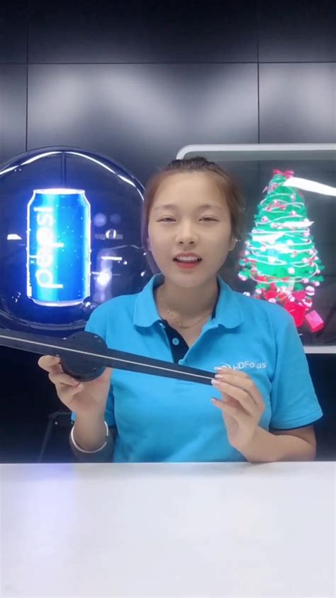 New Design Naked Eye Cm D Hologram Advertising Playing Equipment