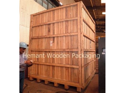 Seaworthy Wooden Box Packaging Air Freight Sea Shipment Mumbai India