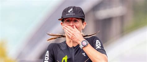 Am Boden zerstört Triathletin gibt Sex mit Partner Schuld an