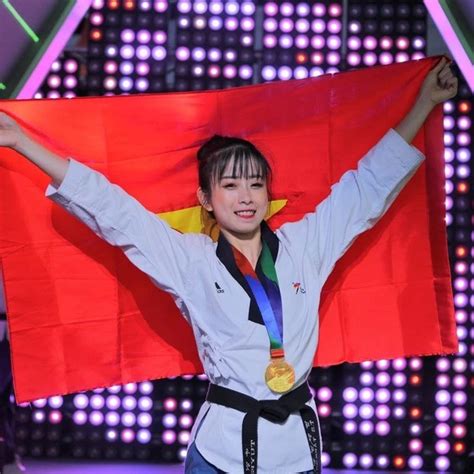 Cận cảnh nhan sắc hot girl Châu Tuyết Vân hy vọng Vàng của Taekwondo Việt Nam tại SEA Games 32