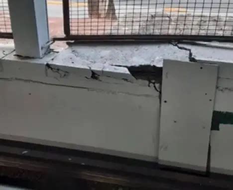 La Estación Potrero De La Línea 3 Con Graves Daños Estructurales