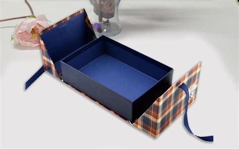 Hot Sale Custom Magnetic Girls Clothing Packaging Box Sexy Bra Lingeries Underwear Gift