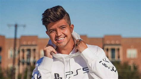 PrestonPlayz Biography, Birthday, Career, Age, Height and Net Worth
