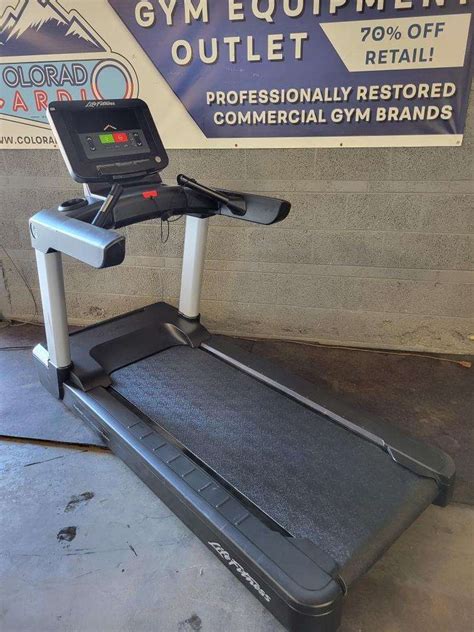 Life Fitness Integrity Treadmill w/ C Console | Colorado Cardio