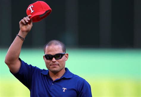 Ivan 'Pudge' Rodriguez Elected To Rangers Hall Of Fame - CBS Texas