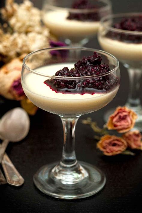 15 Best Wine Glass Desserts For Parties