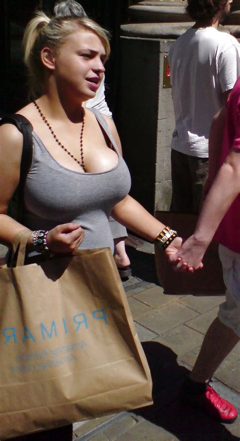 Candid Street Wobblers ZB Porn