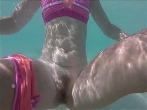 Vidéos porno gratuites Plage amateur xHamster