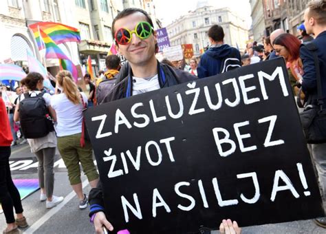 Sarajevo Arcobaleno La Bosnia Celebra Il Primo Gay Pride Lettera
