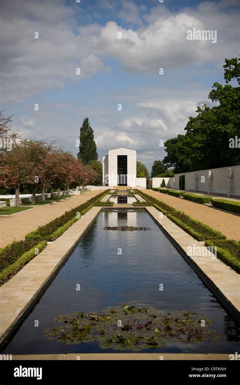 WWII AMERICAN CEMETERY MADINGLEY Stock Photo Alamy