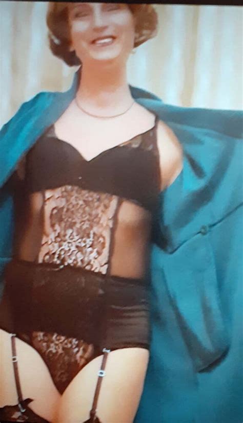 Sylvia Mature Lady Photo 3 AShemaletube